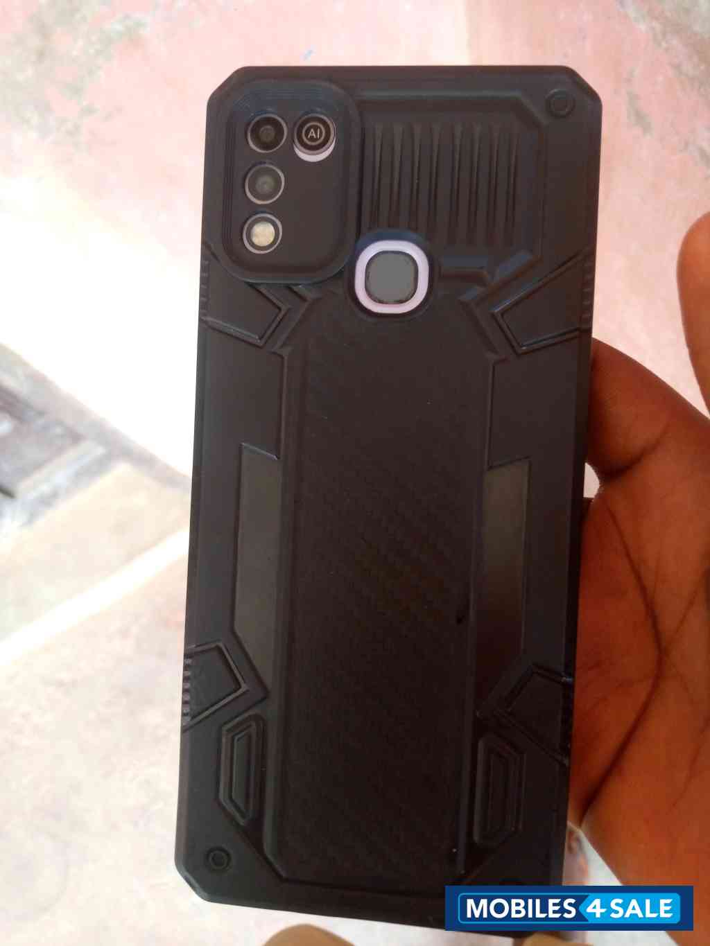 Black Infinix hot 11 play