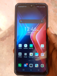 Black Infinix hot 11 play