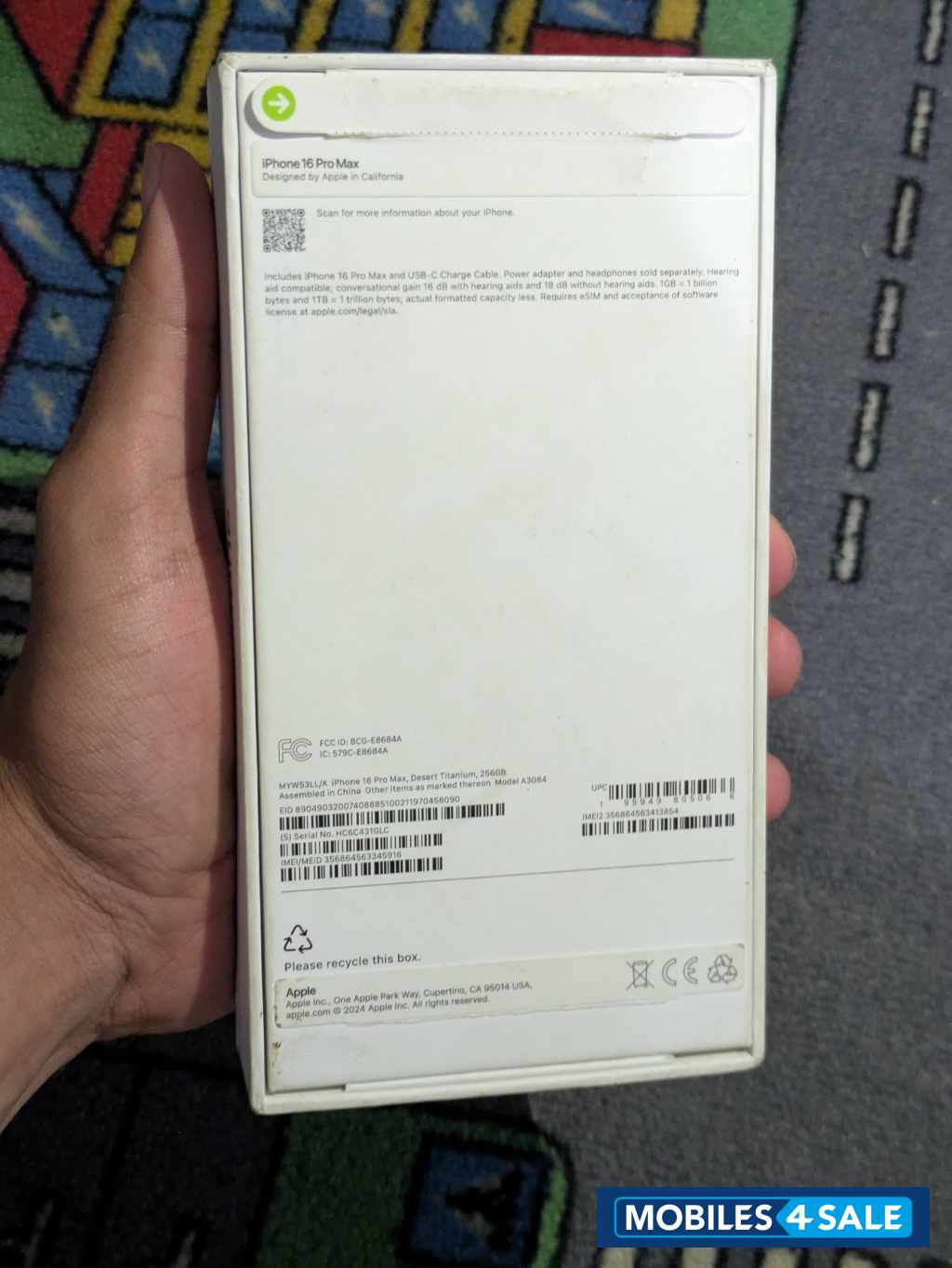 Desert Titanium Iphone 16 pro max